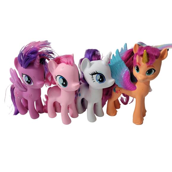 My Little Pony Lot of 4 Ponies Size Approx.5.750" 101824-2M3 - Picture 1 of 8